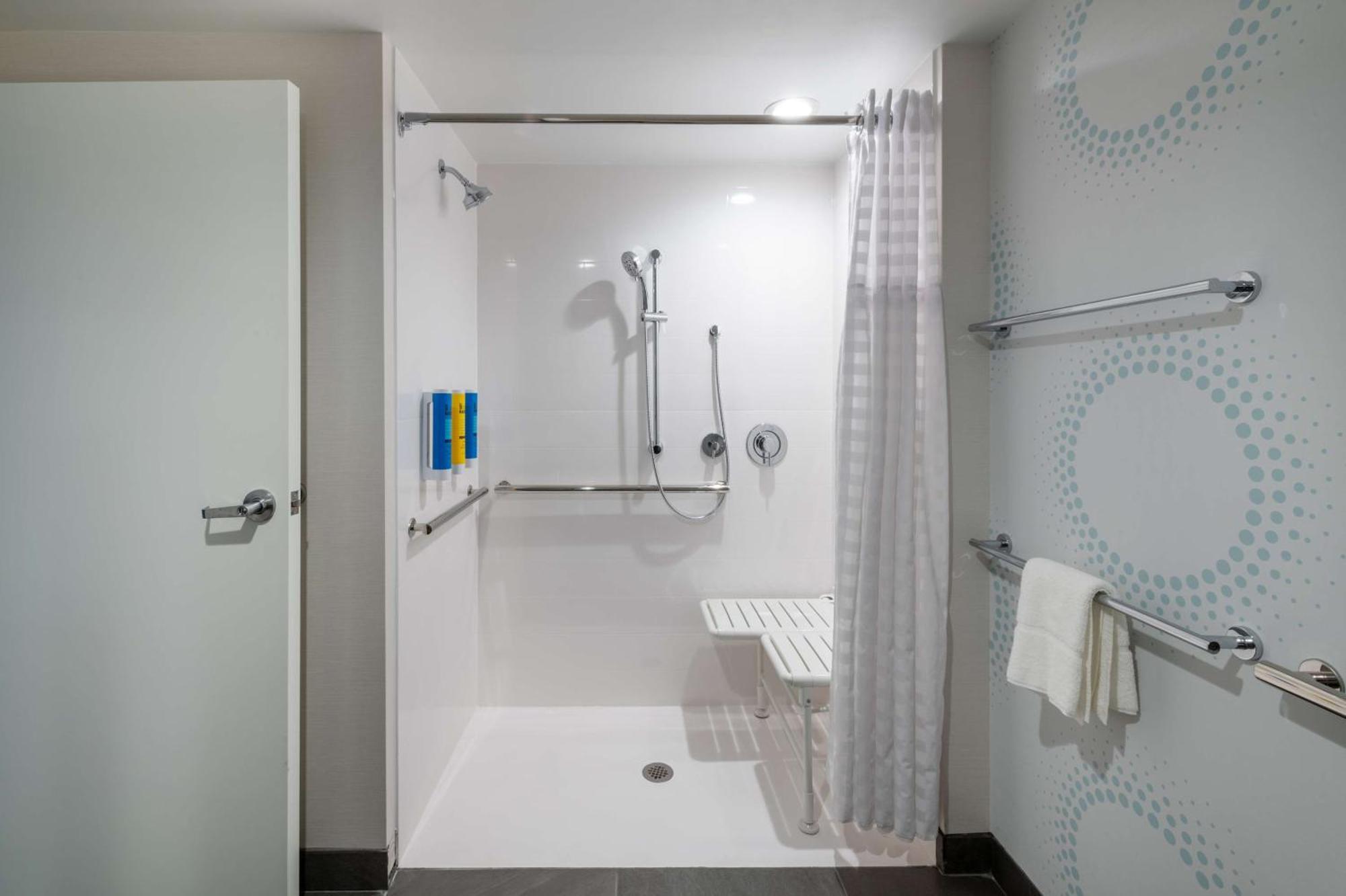 Tru By Hilton Fayetteville Fort Bragg Bagian luar foto
